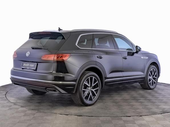 Volkswagen Touareg III с пробегом 2019 года, цена 4 980 000 рублей, 118751 км, внедорожник, Автокод Объявления