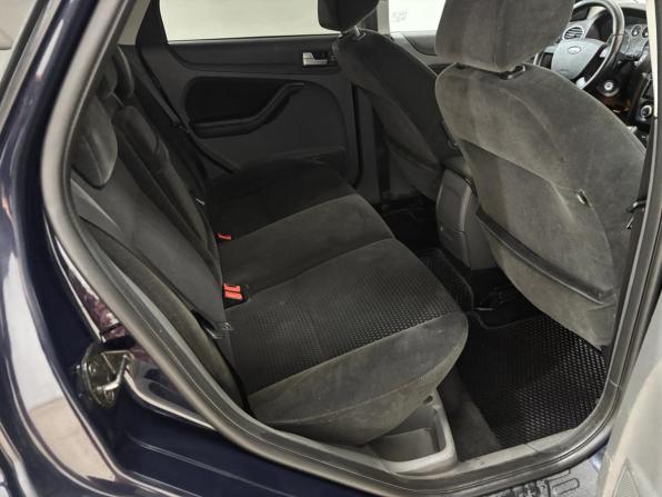 Ford Focus II с пробегом 2007 года, цена 395 000 рублей, 185767 км, хэтчбек, Автокод Объявления