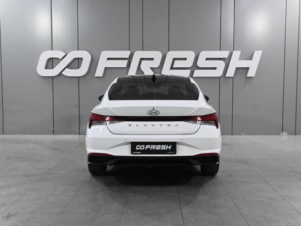Hyundai Elantra VII (CN7) с пробегом 2021 года, цена 1 865 000 рублей, 107445 км, седан, Автокод Объявления