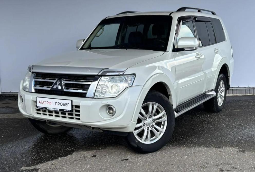 Mitsubishi Pajero IV Рестайлинг 2 Киров  - изображение 1