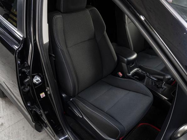 Toyota RAV4 IV (XA40) Рестайлинг с пробегом 2019 года, цена 2 259 000 рублей, 172588 км, внедорожник, Автокод Объявления