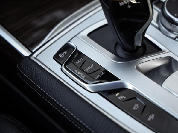 BMW 7 серии VI (G11/G12) Рестайлинг с пробегом 2019 года, цена 5 472 487 рублей, 93275 км, седан, Автокод Объявления