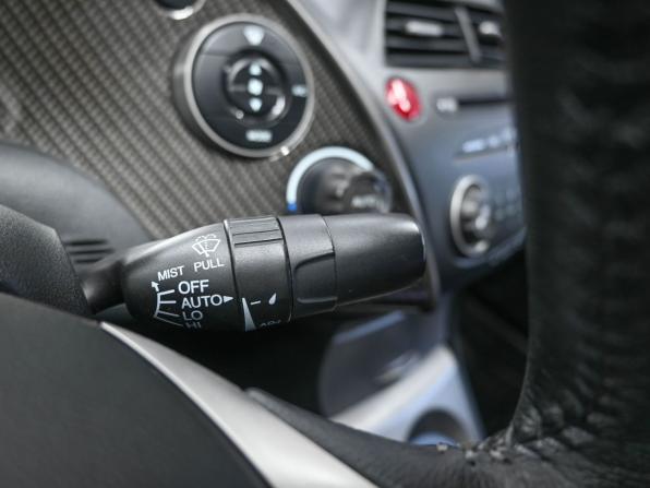 Honda Civic VIII Рестайлинг с пробегом 2008 года, цена 769 900 рублей, 228502 км, хэтчбек, Автокод Объявления