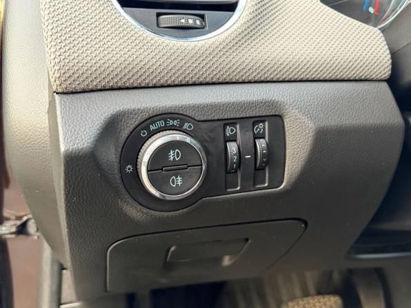 Chevrolet Cruze I Рестайлинг с пробегом 2013 года, цена 660 000 рублей, 234308 км, хэтчбек, Автокод Объявления