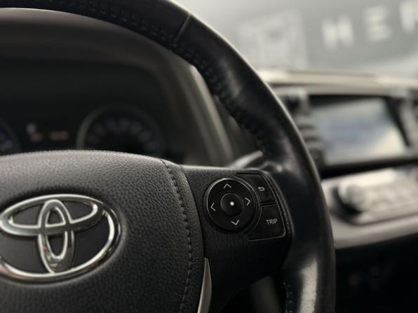 Toyota RAV4 IV (XA40) Рестайлинг с пробегом 2018 года, цена 2 299 000 рублей, 136722 км, внедорожник, Автокод Объявления