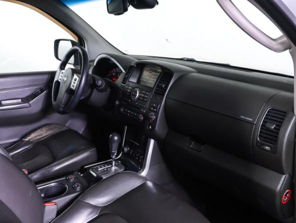 Nissan Pathfinder III Рестайлинг с пробегом 2010 года, цена 1 290 000 рублей, 219450 км, внедорожник, Автокод Объявления