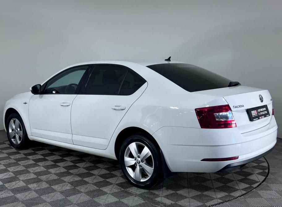 Skoda Octavia III (A7) Рестайлинг Ростов-на-Дону  - изображение 8