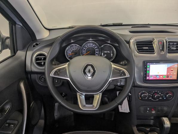 Renault Sandero II Рестайлинг с пробегом 2021 года, цена 1 360 000 рублей, 55270 км, хэтчбек, Автокод Объявления