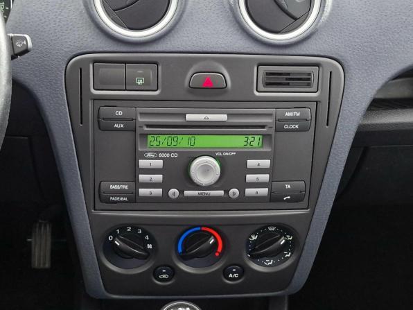 Ford Fusion I Рестайлинг с пробегом 2009 года, цена 439 000 рублей, 111834 км, хэтчбек, Автокод Объявления
