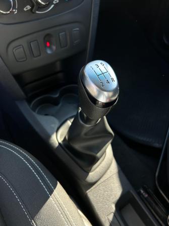 Renault Sandero II Рестайлинг с пробегом 2021 года, цена 1 270 000 рублей, 123000 км, хэтчбек, Автокод Объявления