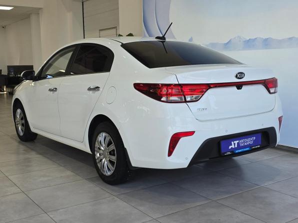 Kia Rio IV с пробегом 2018 года, цена 1 535 000 рублей, 49900 км, седан, Автокод Объявления