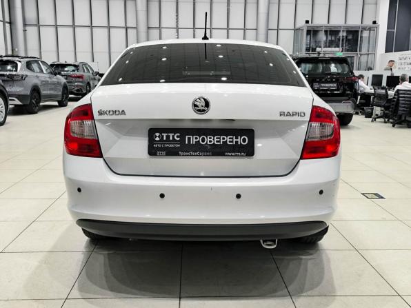 Skoda Rapid I с пробегом 2016 года, цена 1 080 000 рублей, 89386 км, лифтбек, Автокод Объявления