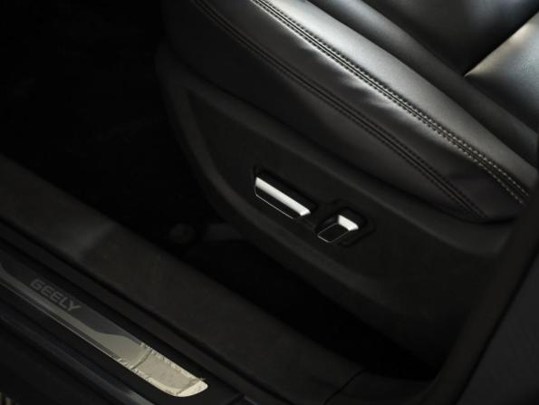 Geely Atlas I с пробегом 2019 года, цена 1 349 000 рублей, 72417 км, внедорожник, Автокод Объявления