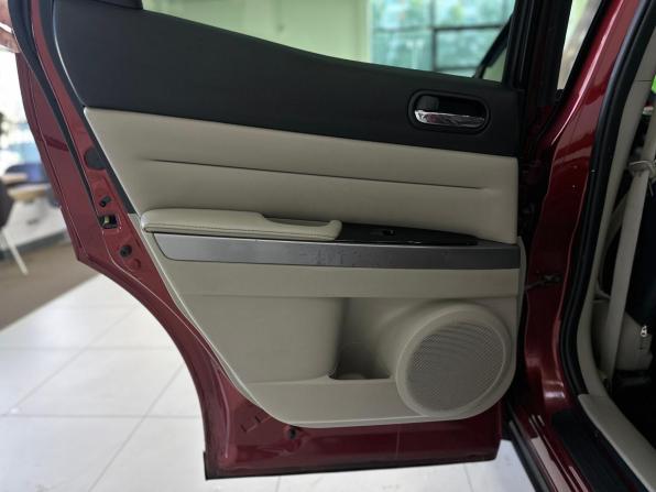 Mazda CX-7 I Рестайлинг с пробегом 2010 года, цена 950 000 рублей, 195258 км, внедорожник, Автокод Объявления