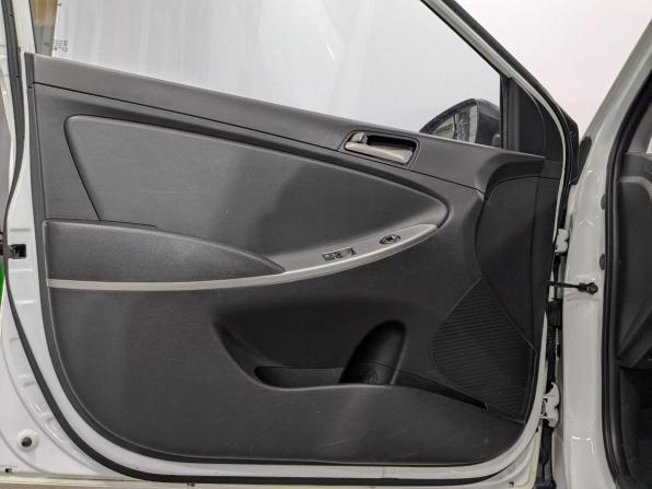 Hyundai Solaris I Рестайлинг с пробегом 2015 года, цена 950 000 рублей, 80350 км, хэтчбек, Автокод Объявления