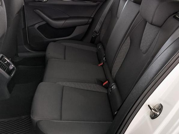 Skoda Octavia IV (A8) с пробегом 2021 года, цена 2 359 000 рублей, 69993 км, лифтбек, Автокод Объявления