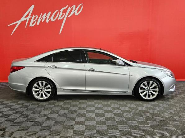 Hyundai Sonata VI (YF) с пробегом 2011 года, цена 595 000 рублей, 408246 км, седан, Автокод Объявления