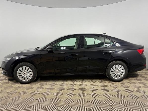Skoda Octavia IV (A8) с пробегом 2022 года, цена 2 350 000 рублей, 74918 км, лифтбек, Автокод Объявления