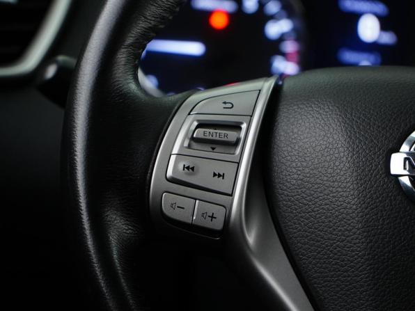 Nissan Qashqai II с пробегом 2018 года, цена 1 798 999 рублей, 141741 км, внедорожник, Автокод Объявления
