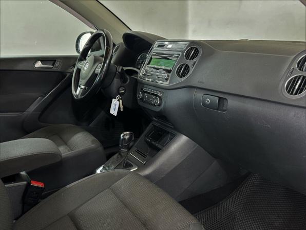 Volkswagen Tiguan I Рестайлинг с пробегом 2015 года, цена 1 220 000 рублей, 291619 км, внедорожник, Автокод Объявления