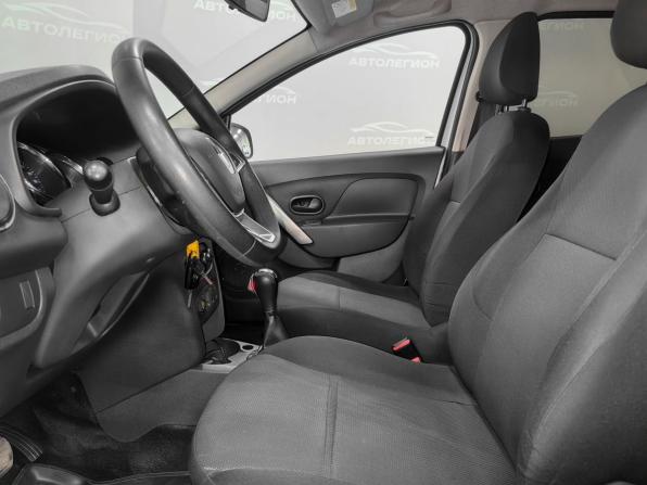 Renault Logan II Рестайлинг с пробегом 2019 года, цена 580 000 рублей, 265000 км, седан, Автокод Объявления