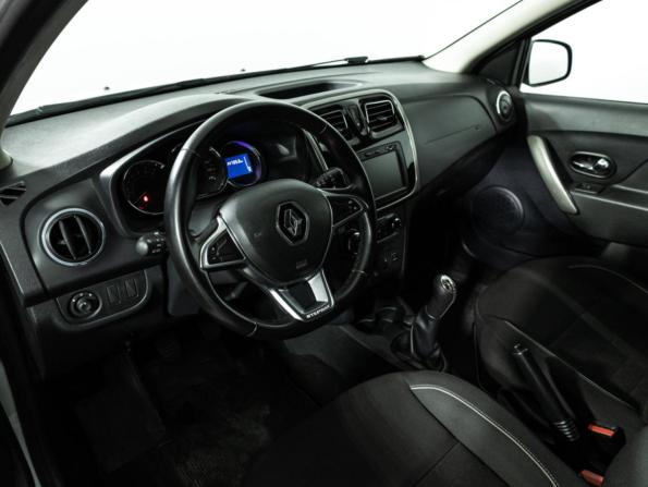 Renault Sandero II Рестайлинг с пробегом 2018 года, цена 949 700 рублей, 147352 км, хэтчбек, Автокод Объявления