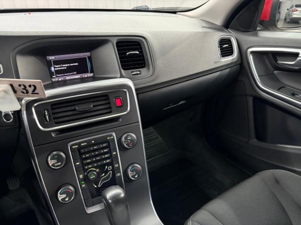 Volvo S60 II с пробегом 2012 года, цена 947 000 рублей, 182615 км, седан, Автокод Объявления