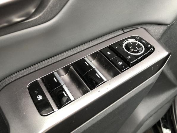 Toyota RAV4 V (XA50) с пробегом 2026 года, цена 4 500 000 рублей, 1150 км, внедорожник, Автокод Объявления