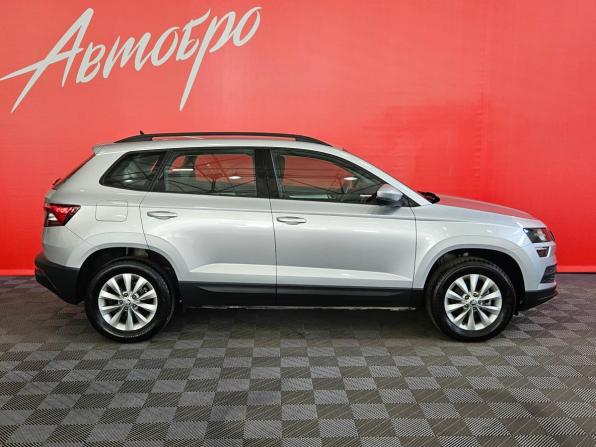 Skoda Karoq I с пробегом 2022 года, цена 2 549 000 рублей, 31738 км, внедорожник, Автокод Объявления