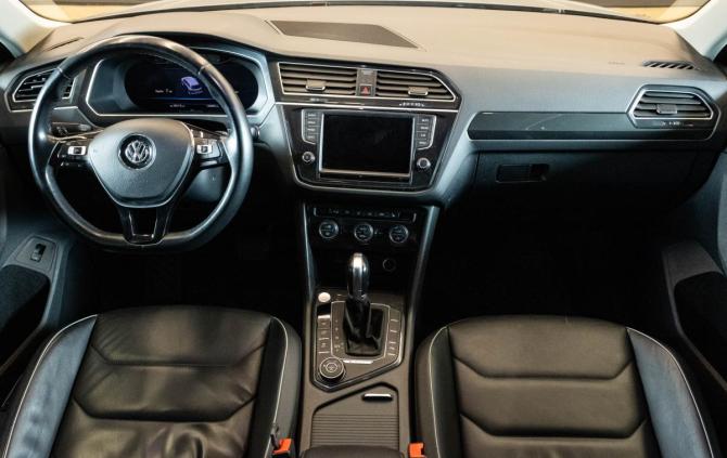 Volkswagen Tiguan II с пробегом 2016 года, цена 2 400 000 рублей, 134084 км, внедорожник, Автокод Объявления