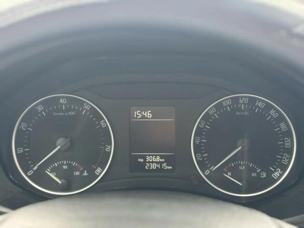 Skoda Octavia II (A5) Рестайлинг с пробегом 2011 года, цена 699 000 рублей, 238000 км, лифтбек, Автокод Объявления
