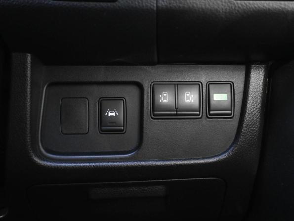 Nissan Serena IV (C26) с пробегом 2016 года, цена 1 849 000 рублей, 132187 км, минивэн, Автокод Объявления