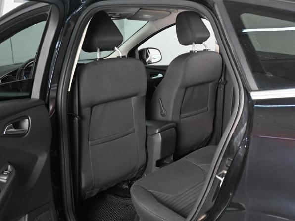 Ford Focus III Рестайлинг с пробегом 2018 года, цена 1 179 000 рублей, 213893 км, хэтчбек, Автокод Объявления