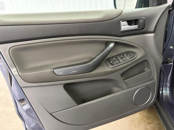 Ford Kuga I с пробегом 2012 года, цена 1 047 000 рублей, 190558 км, внедорожник, Автокод Объявления