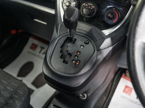 Toyota Ractis II с пробегом 2015 года, цена 875 000 рублей, 176000 км, хэтчбек, Автокод Объявления