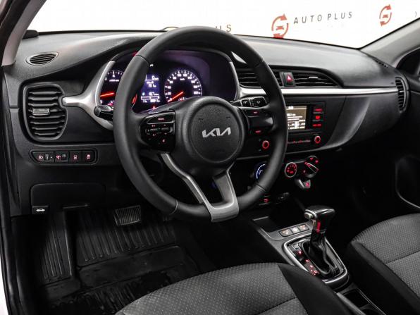 Kia Rio IV Рестайлинг с пробегом 2021 года, цена 1 349 000 рублей, 89641 км, седан, Автокод Объявления