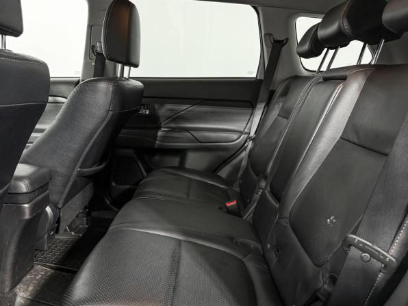 Mitsubishi Outlander III Рестайлинг с пробегом 2014 года, цена 1 370 000 рублей, 131615 км, внедорожник, Автокод Объявления