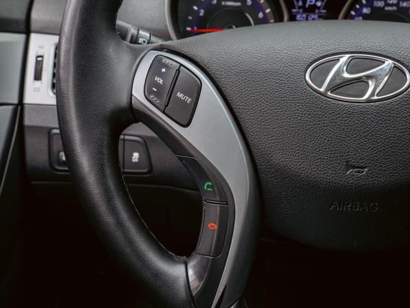 Hyundai Elantra VI (AD) с пробегом 2015 года, цена 1 325 000 рублей, 160129 км, седан, Автокод Объявления