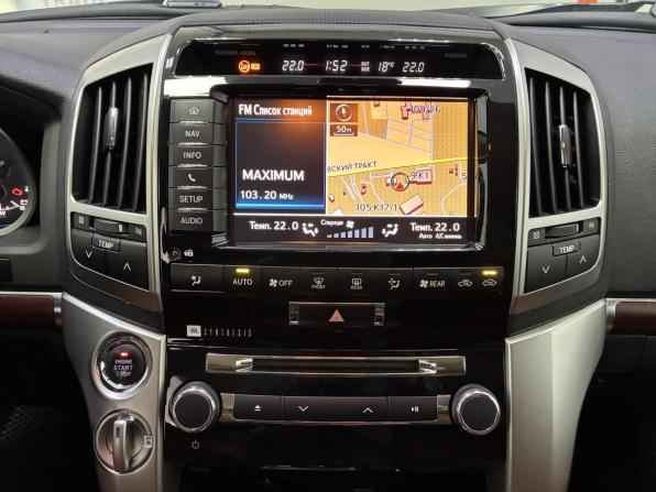 Toyota Land Cruiser 200 Series Рестайлинг 1 с пробегом 2015 года, цена 3 399 000 рублей, 464000 км, внедорожник, Автокод Объявления