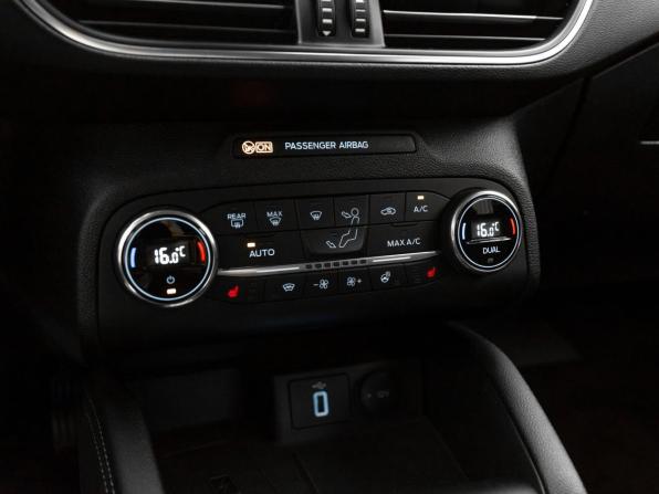 Ford Focus IV с пробегом 2019 года, цена 1 430 000 рублей, 200299 км, хэтчбек, Автокод Объявления