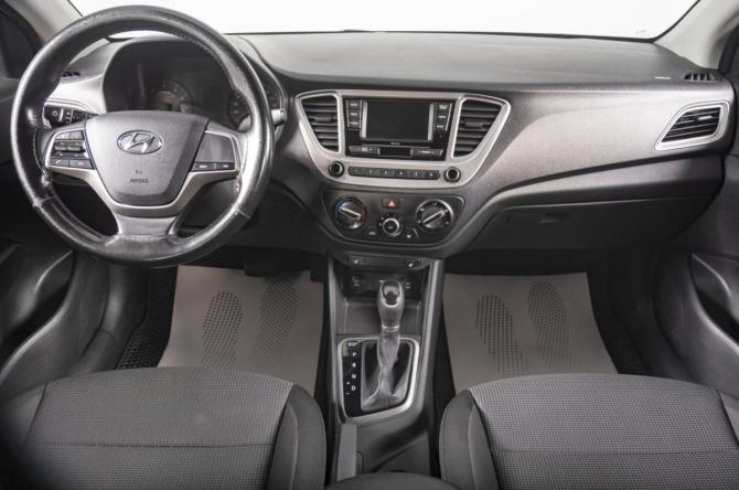 Hyundai Solaris II Рестайлинг с пробегом 2021 года, цена 1 599 000 рублей, 73000 км, седан, Автокод Объявления