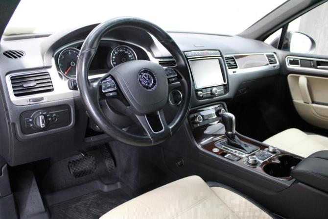 Volkswagen Touareg II Рестайлинг с пробегом 2015 года, цена 3 099 000 рублей, 155883 км, внедорожник, Автокод Объявления