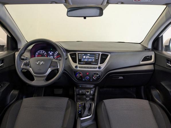Hyundai Solaris II Рестайлинг с пробегом 2022 года, цена 1 605 000 рублей, 83964 км, седан, Автокод Объявления