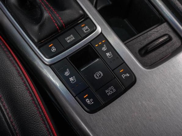 Kia Optima IV Рестайлинг с пробегом 2018 года, цена 2 249 000 рублей, 118761 км, седан, Автокод Объявления