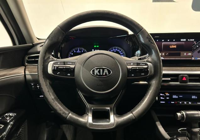 Kia K5 III с пробегом 2021 года, цена 1 599 000 рублей, 225526 км, седан, Автокод Объявления