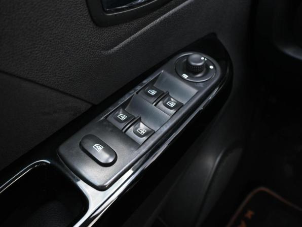 Renault Kaptur I с пробегом 2017 года, цена 1 179 000 рублей, 175440 км, внедорожник, Автокод Объявления