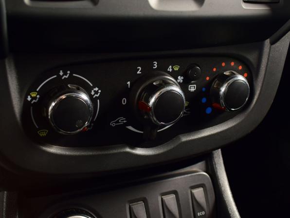 Renault Duster I Рестайлинг с пробегом 2015 года, цена 869 995 рублей, 143197 км, внедорожник, Автокод Объявления