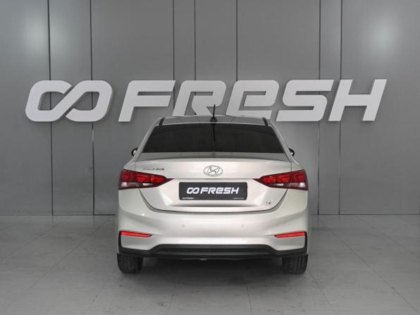 Hyundai Solaris II с пробегом 2019 года, цена 1 325 000 рублей, 87914 км, седан, Автокод Объявления