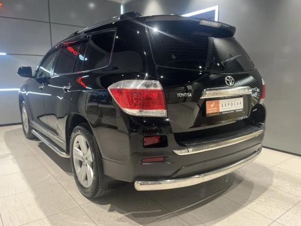 Toyota Highlander II (XU40) Рестайлинг с пробегом 2010 года, цена 1 899 000 рублей, 277000 км, внедорожник, Автокод Объявления