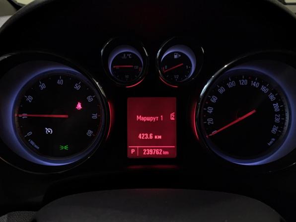 Opel Astra J Рестайлинг с пробегом 2012 года, цена 760 000 рублей, 239711 км, седан, Автокод Объявления